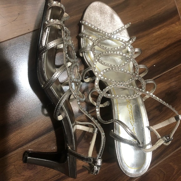 Sandals - Picture 2 of 2